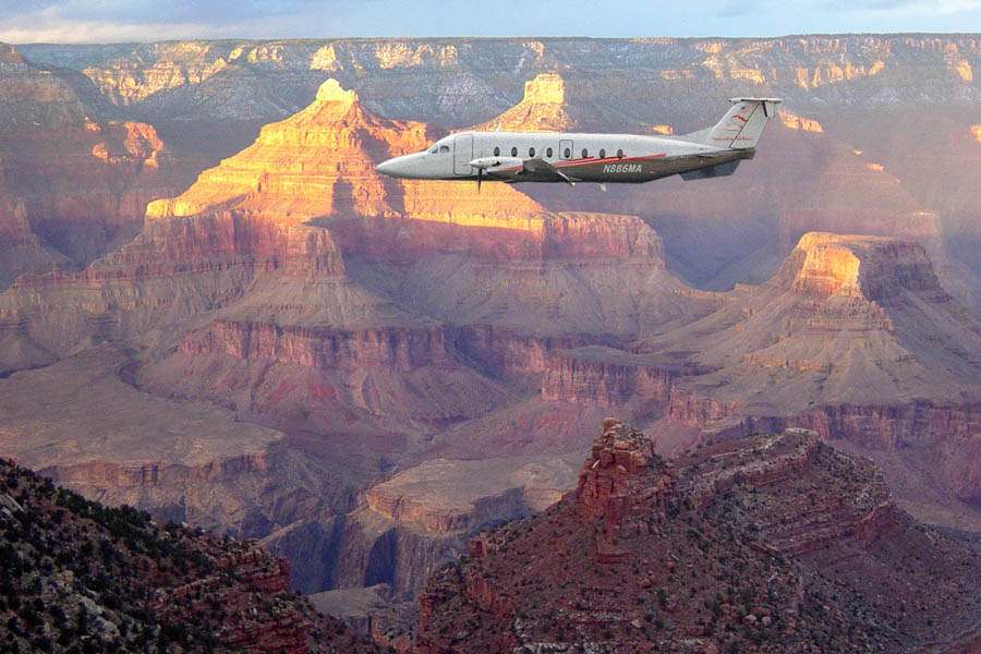 From Las Vegas: Grand Canyon West Rim Airplane Tour